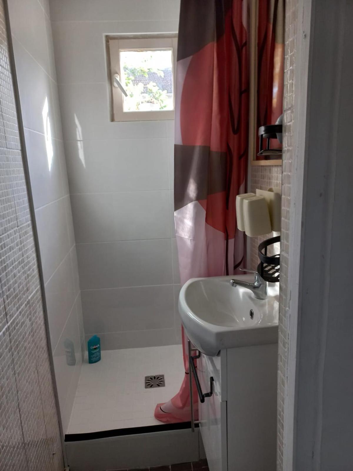 Maisonnette Au Calme Gennevilliers Ngoại thất bức ảnh